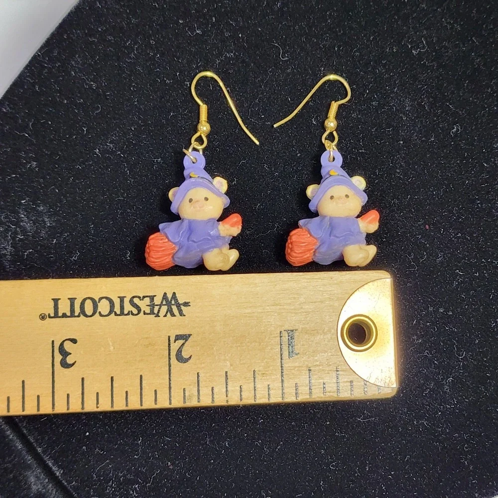 Vintage Russ Berrie Halloween Witch Teddy Bear Dangle Earrings Purple Gold Tone